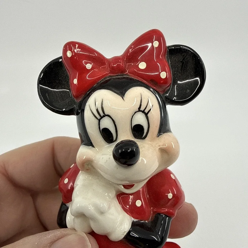 Vtg Disney Minnie Mouse Ceramic Wall Hook Decor‎ Collectible Art 5.25